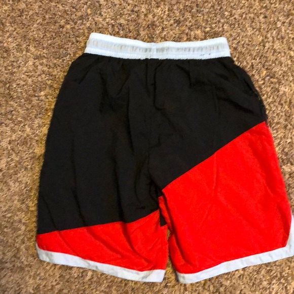Nike shorts - Picture 2 of 3